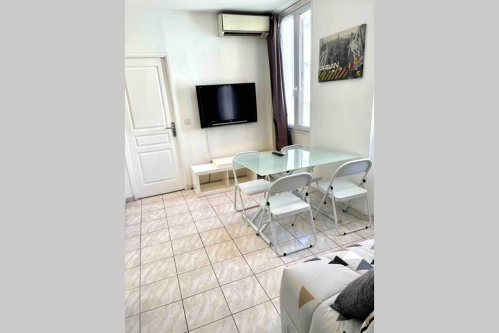 Bel Appartement - Hyper Centre - 2 Pieces كان المظهر الخارجي الصورة